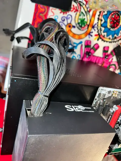 Fuente de Poder Seasonic para PC - miniatura 2