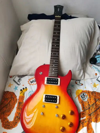 Guitarra eléctrica estilo Les Paul sunburst - miniatura 2
