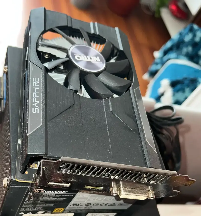 Tarjeta gráfica Sapphire Nitro en buen estado