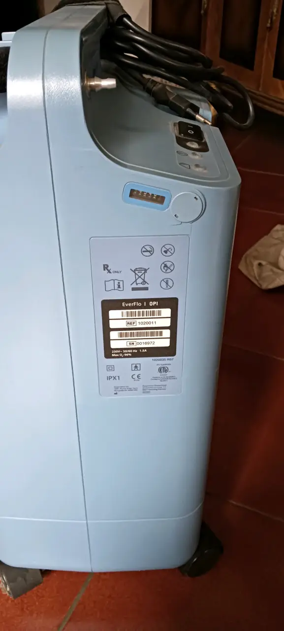 Concentrador de Oxígeno EverFlo Respironics - 2