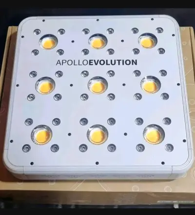 Luz LED de Cultivo Apollo Evolution - miniatura 1