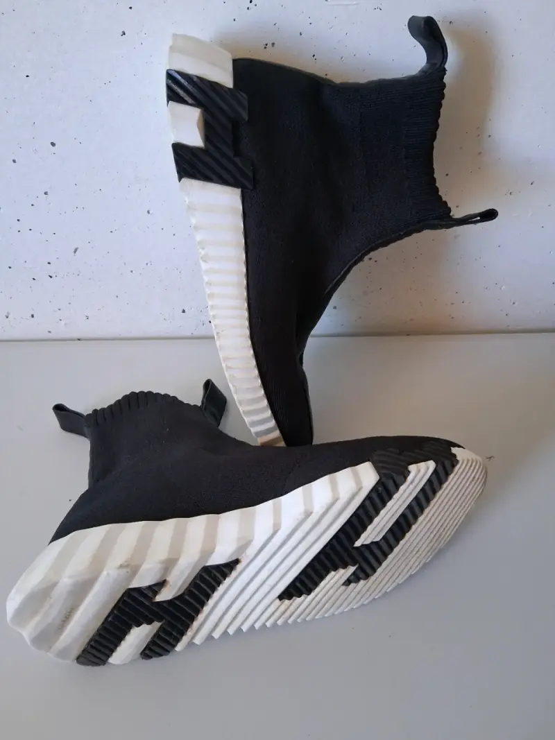 Botines de punto negros estilo casual - 2