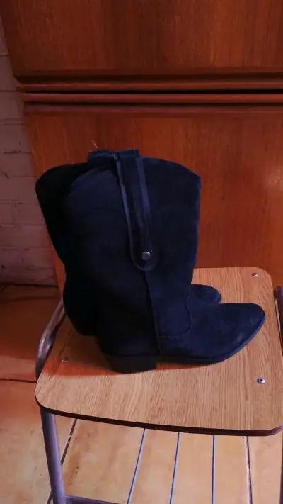 Botas negras de gamuza para mujer - miniatura 2