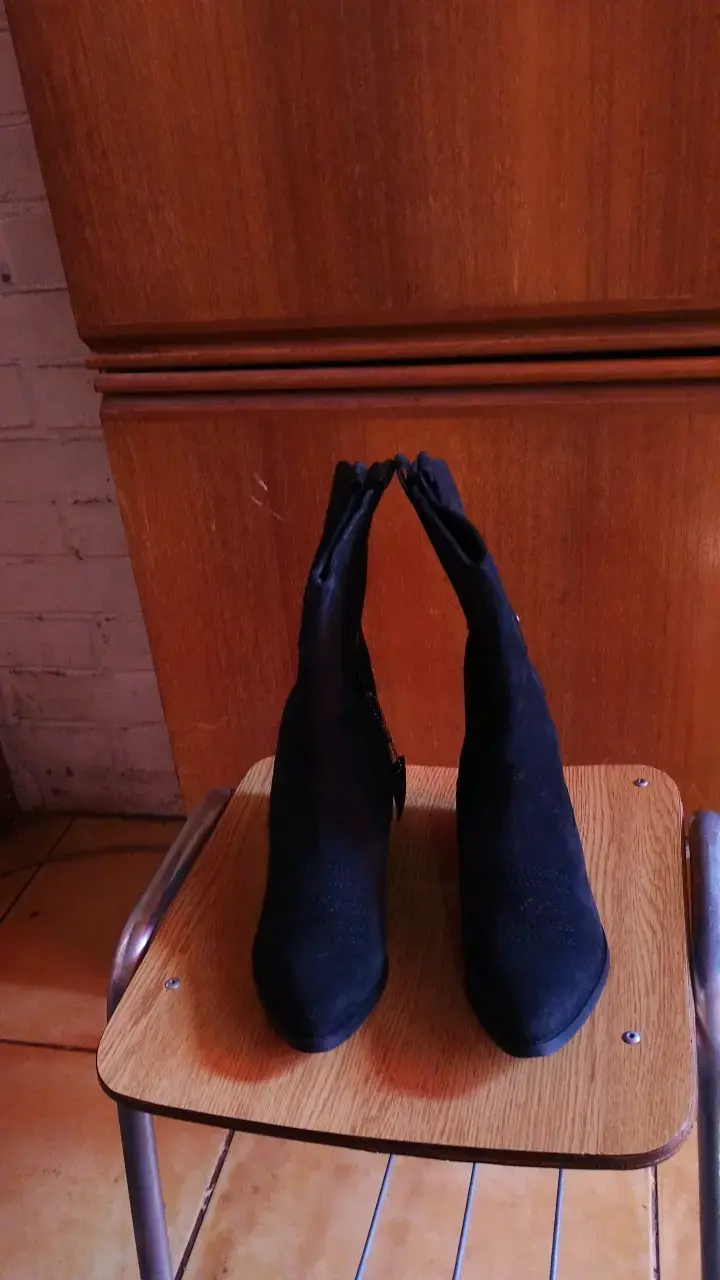 Botas negras de gamuza para mujer - 3