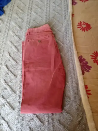 Pantalones de pana rosados para hombre - miniatura 2