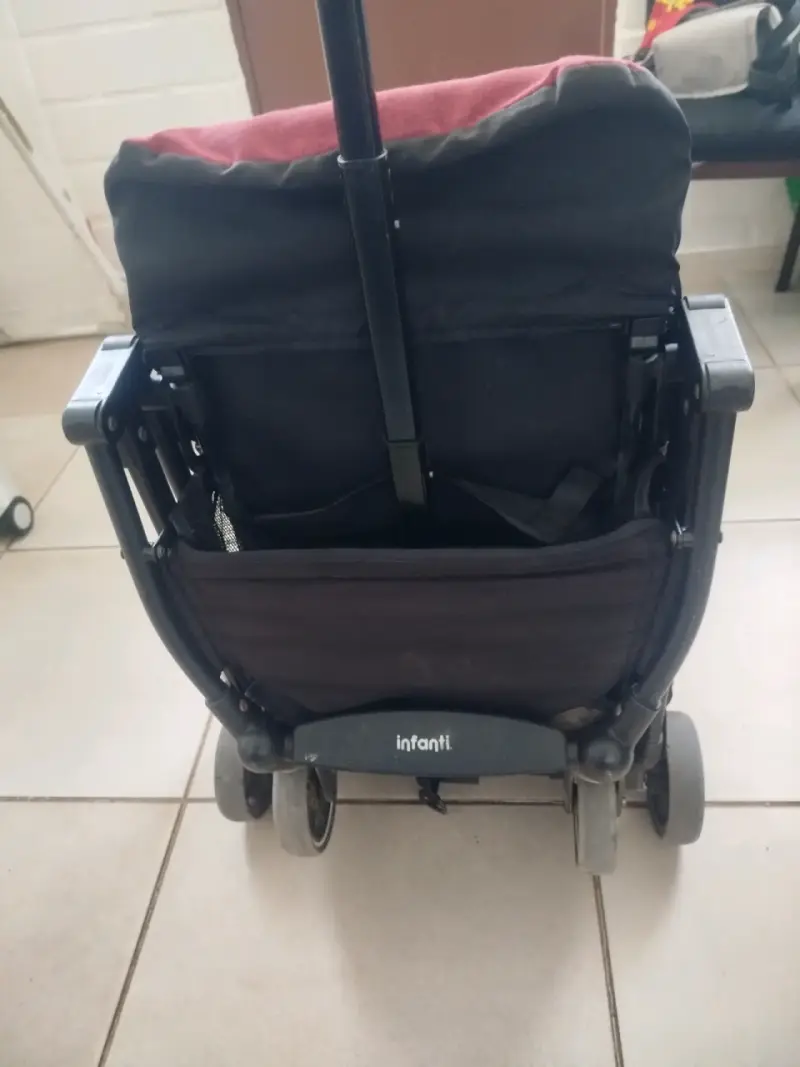Coche de paseo Infanti rojo terrain plegable - 4