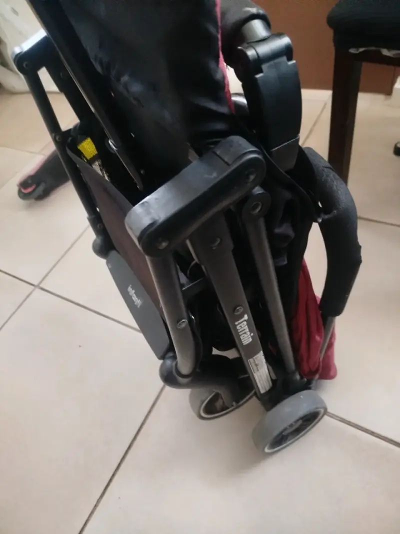 Coche de paseo Infanti rojo terrain plegable - 5