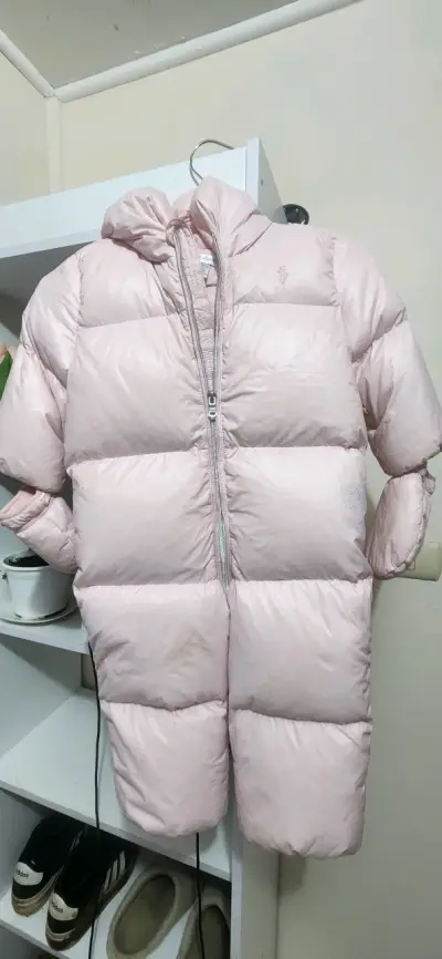 Enterito acolchado rosa para bebé Polo Ralph Lauren - miniatura 1