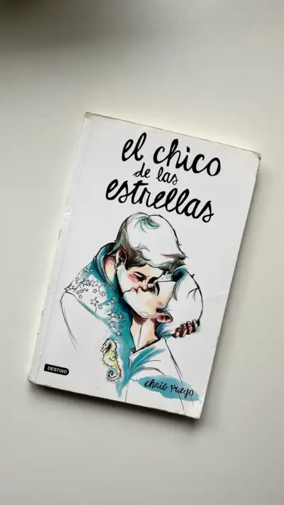 Libro 'El Chico de las Estrellas' de Chris Pueyo - miniatura 1