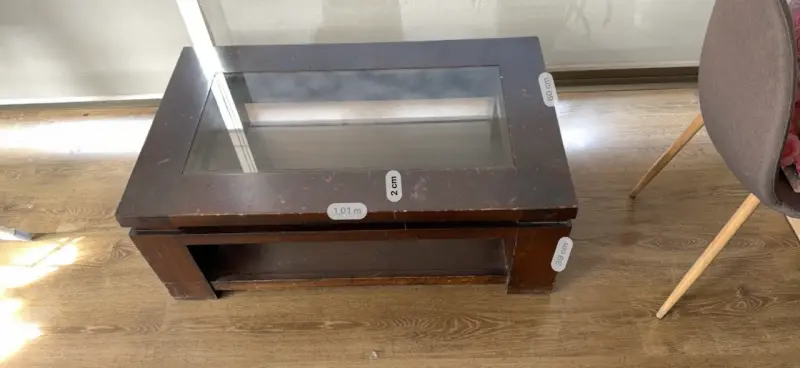 Mesa de Centro de Madera con Vidrio - 1