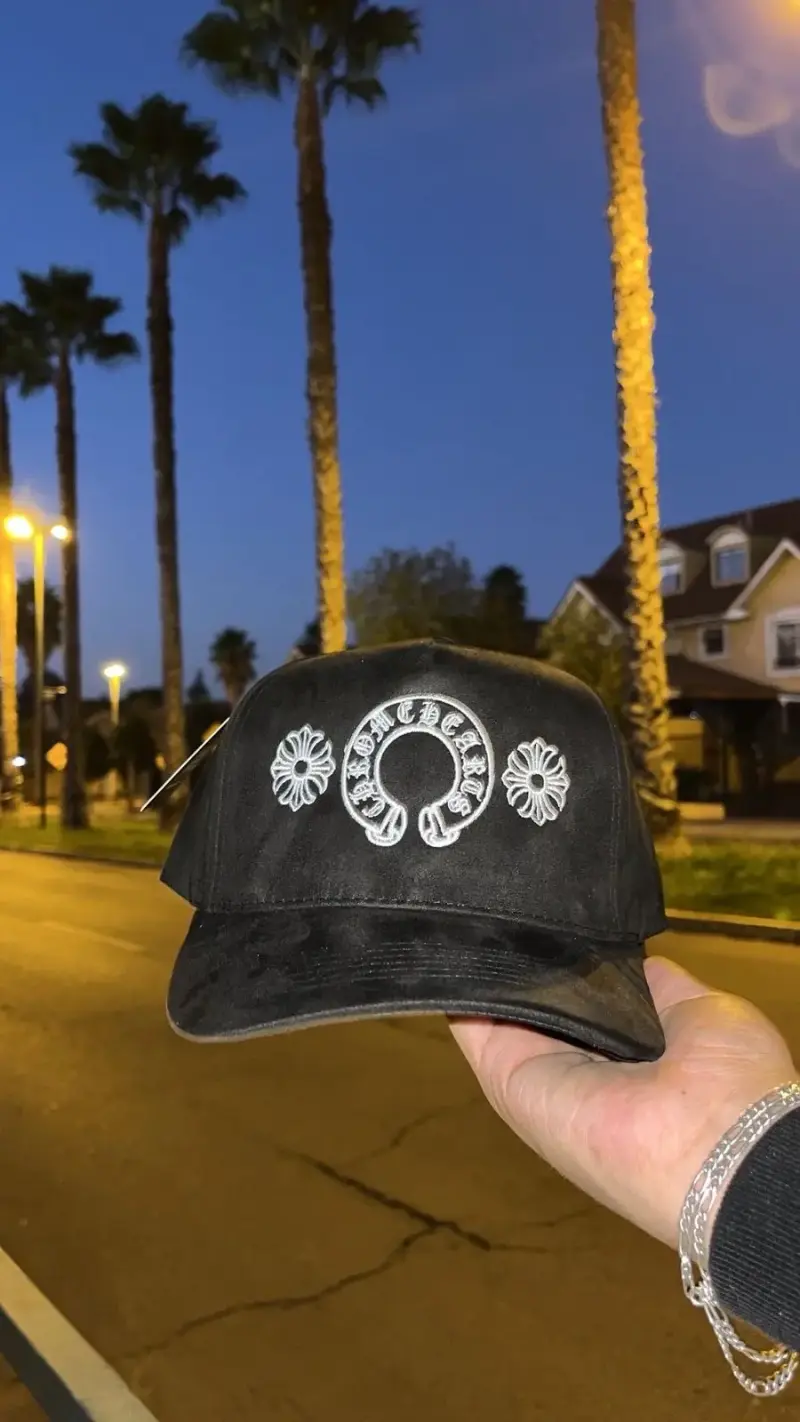 Gorra estilo urbano con bordado 'B' - 2