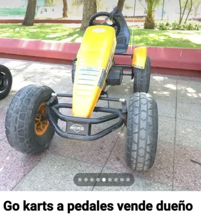 Go kart a pedales Berg amarillo - miniatura 1