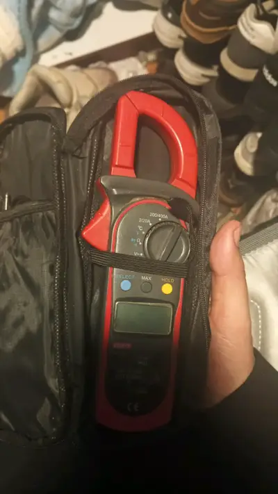 Multímetro digital con pinza amperimétrica - miniatura 1