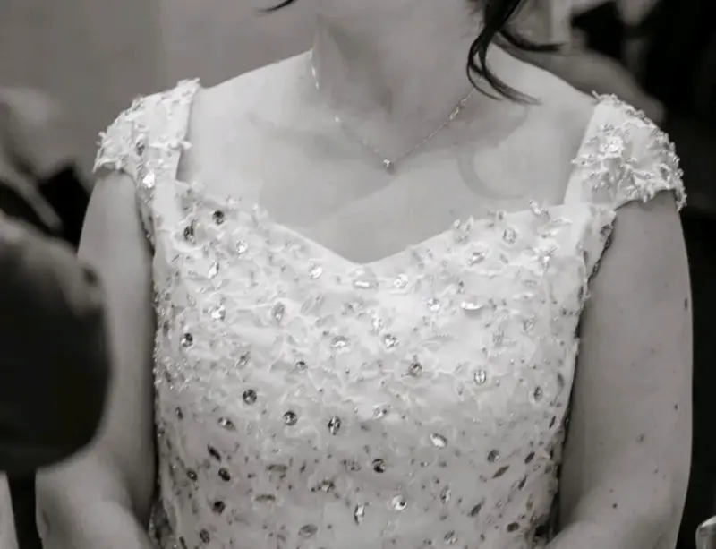 Vestido de Novia Blanco con Detalles de pedreria - 5