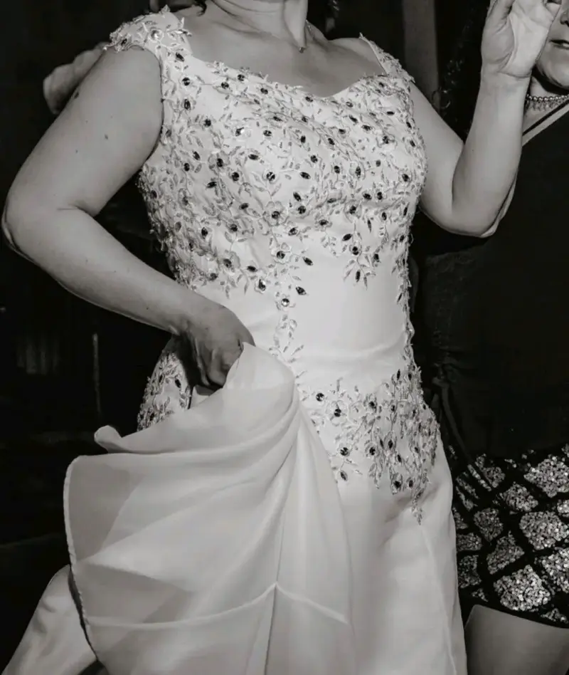 Vestido de Novia Blanco con Detalles de pedreria - 6