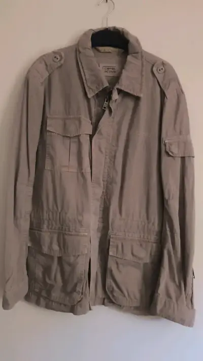 Chaqueta Camel Active beige con bolsillos - miniatura 1