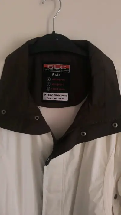 Chaqueta impermeable blanca SLC para lluvia - miniatura 2