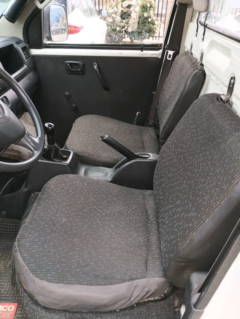 Camioneta de trabajo 2007 con motor 1.6 - 5