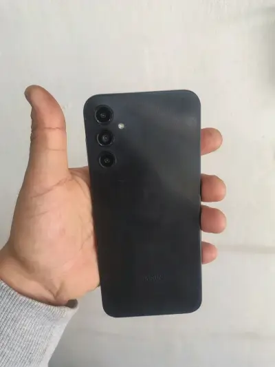 Smartphone Samsung Galaxy A14 en buen estado - miniatura 2