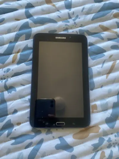 Tablet Samsung Galaxy Tab A7 en buen estado - miniatura 1