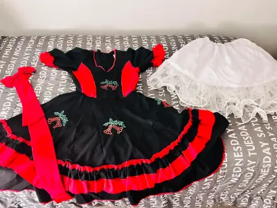 Vestido de Huasa Chilena con Enagua y Cinturón - miniatura 1