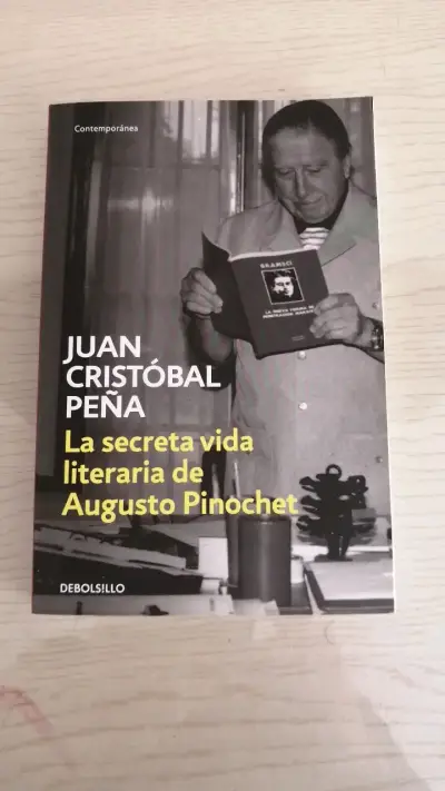 Libro 'La Secreta Vida Lit de Augusto Pinochet - miniatura 1