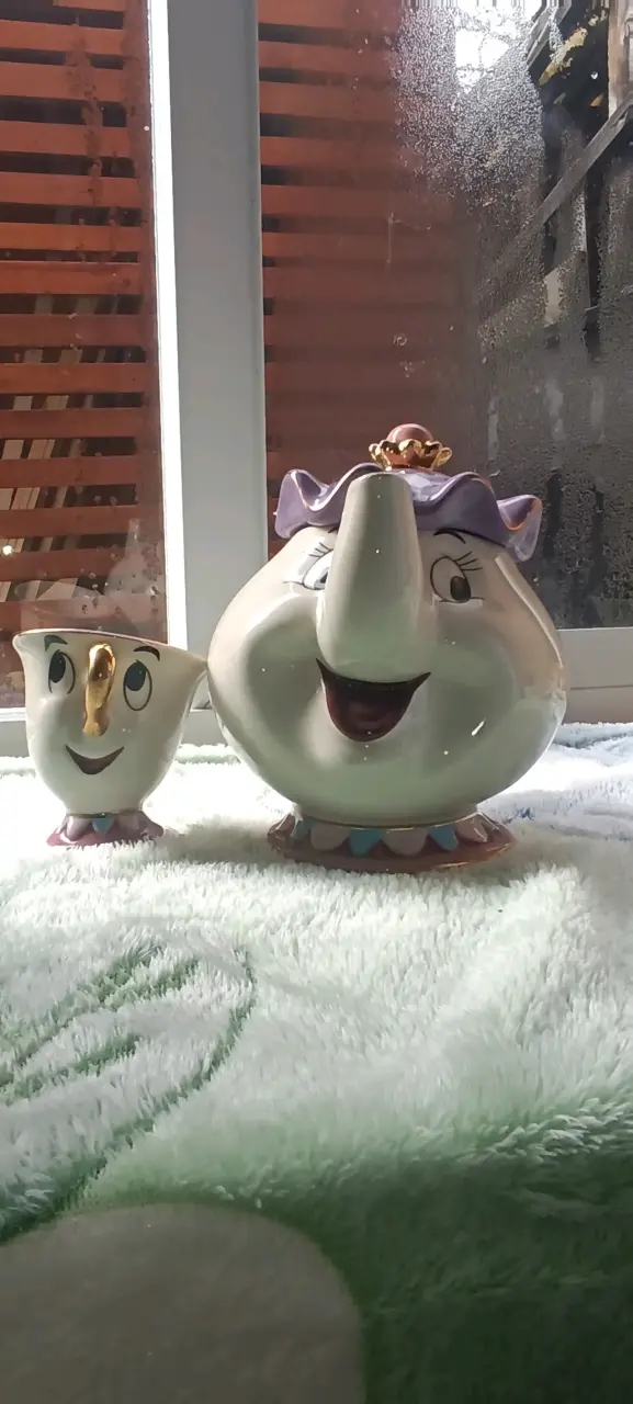 Juego de tetera y taza de cerámica estilo Disney - 2