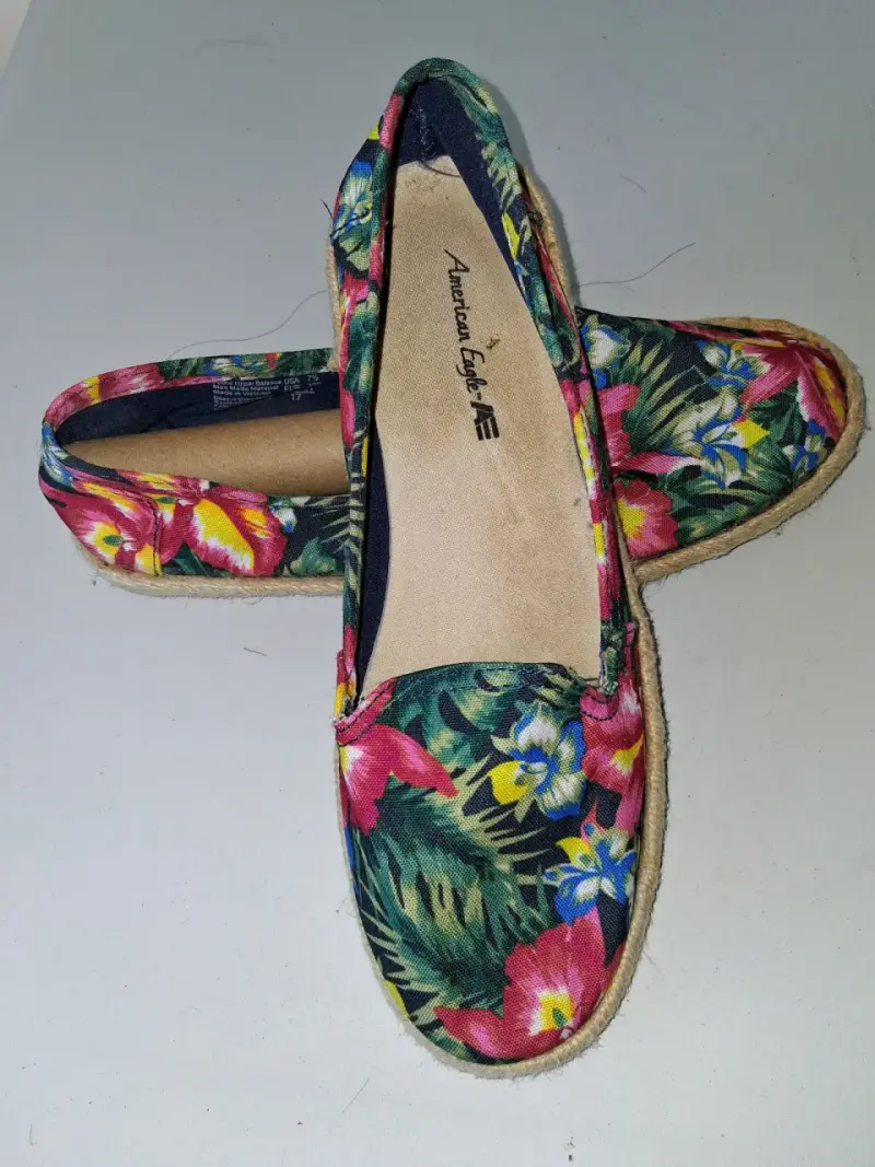 Alpargatas florales American Eagle para mujer - 2
