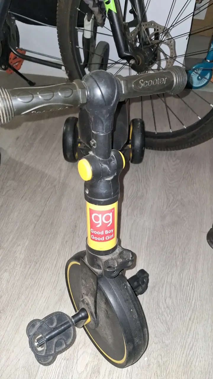 Triciclo infantil amarillo Good Girl - 3