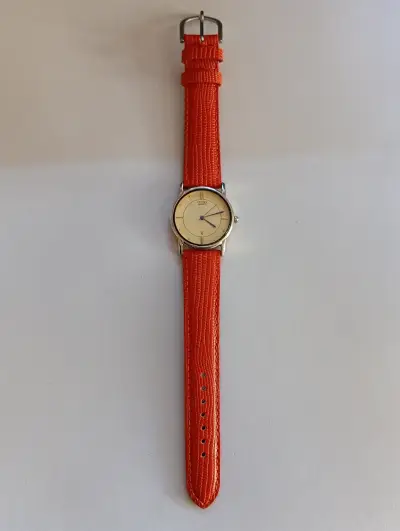 Reloj Citizen Quartz con Correa Naranja - miniatura 3