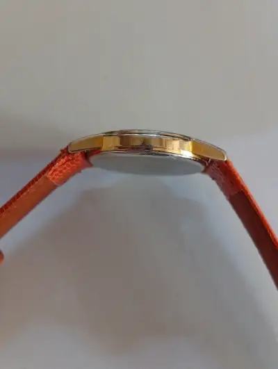 Reloj Citizen Quartz con Correa Naranja - miniatura 5