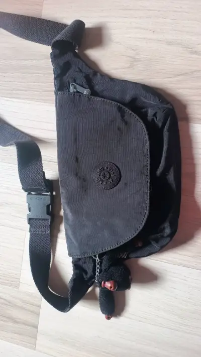 Banano negro Kipling con llavero de mono - miniatura 2
