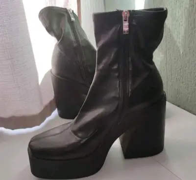 Botines de cuero negro con plataforma - miniatura 1