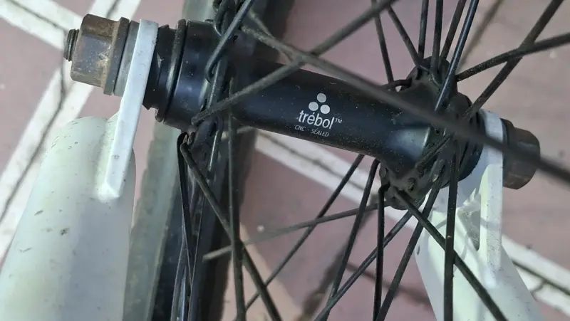 Bicicleta BMX con buje Trébol CNC Sealed - 2