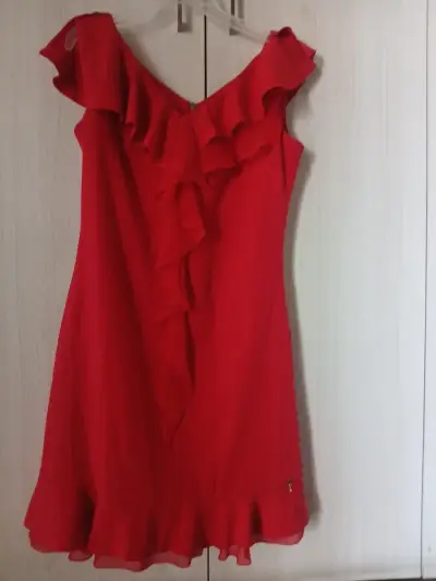 Vestido rojo con volantes talla 38 - miniatura 1