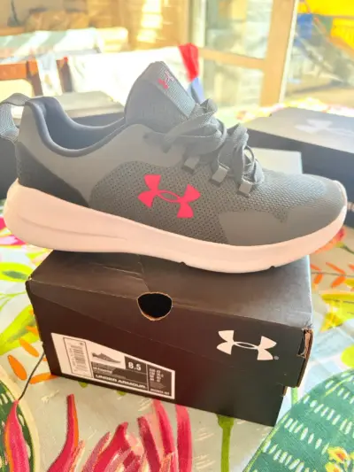 Zapatillas deportivas Under Armour UA Essential gris - miniatura 1