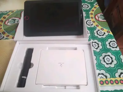 Tableta gráfica XP-Pen Artist 12 Pro con lápiz - miniatura 4