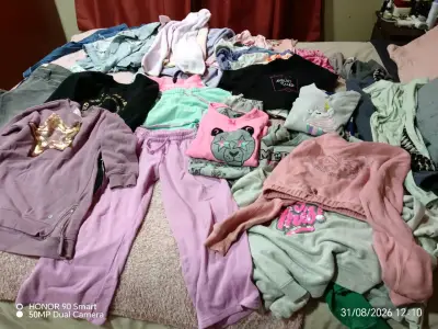 Lote de ropa infantil variada en buen estado - miniatura 1