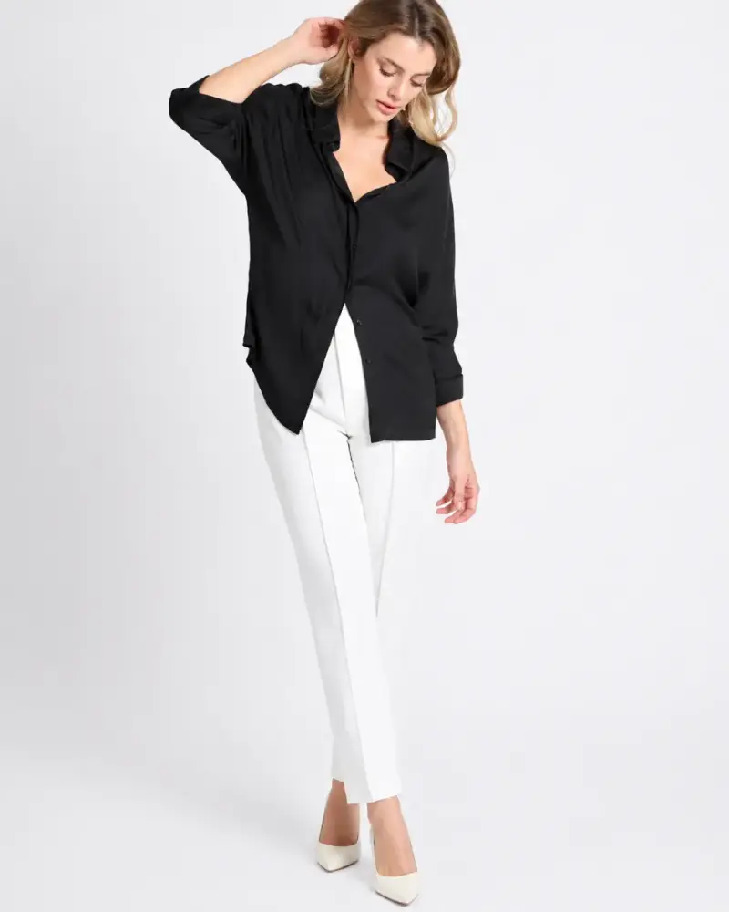 Blusa Satinada Negra Liola, talla S - 3