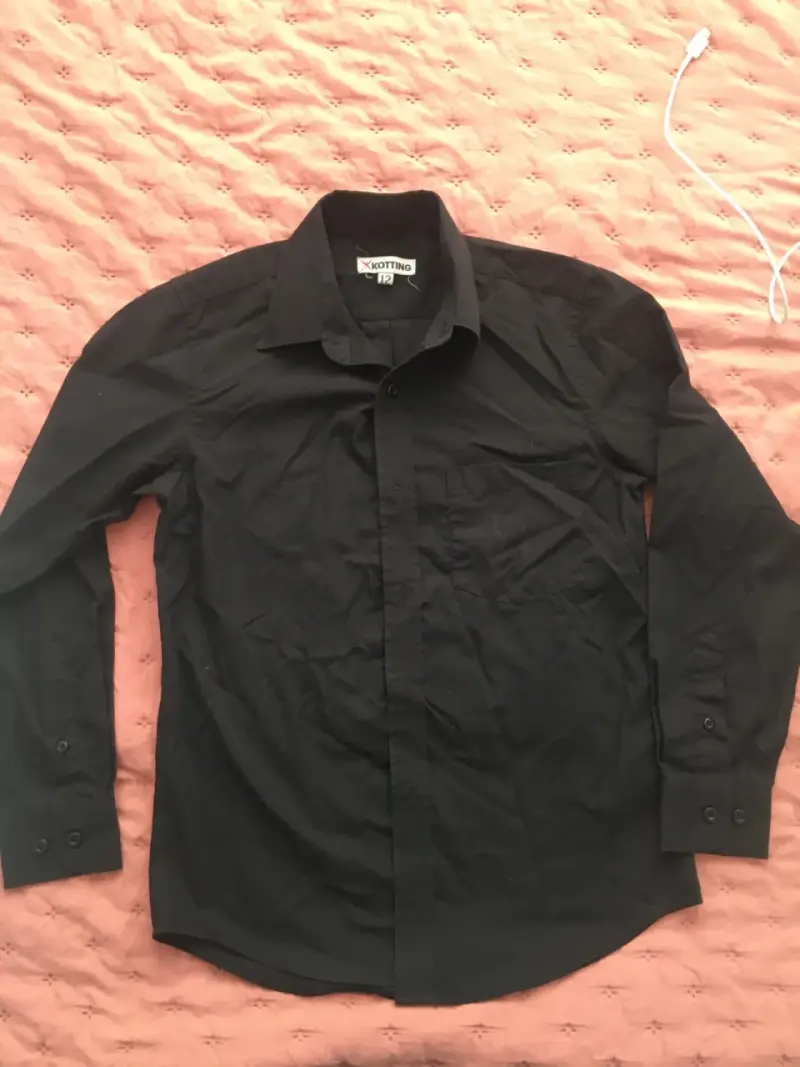 Camisa negra de niño talla 12 Koting