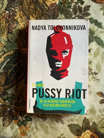 Libro 'Pussy Riot' de Nadya Tolokonnikova - miniatura 1