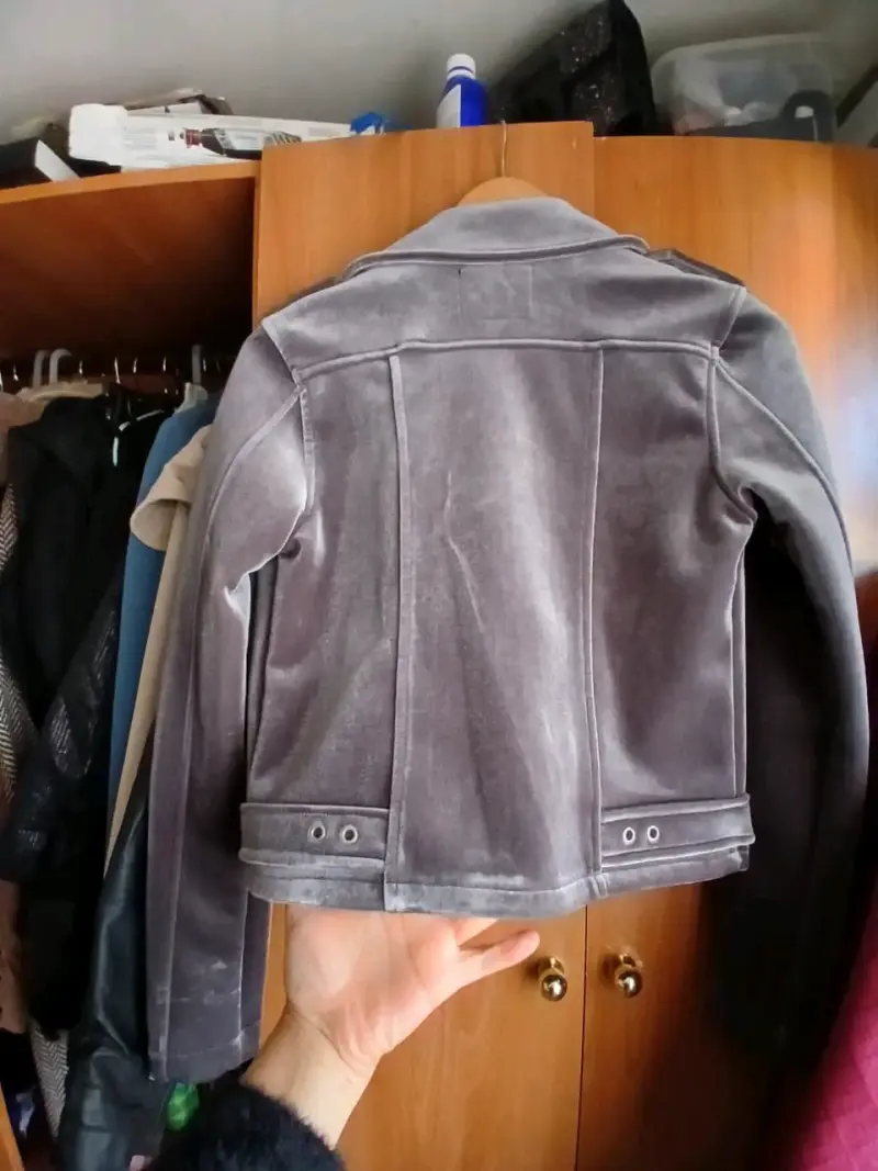 Chaqueta aterciopelada gris para mujer - 4