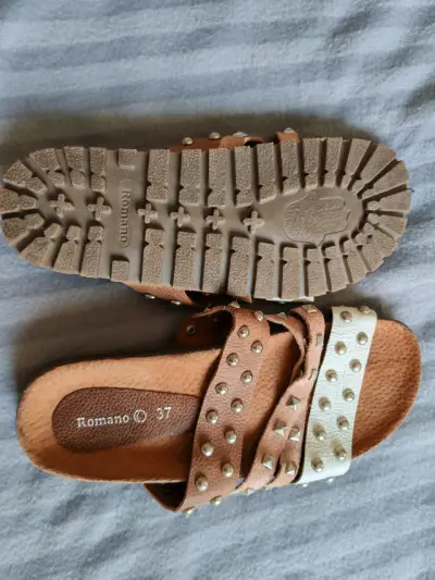 Sandalias planas Romano con tachas talla 37 - miniatura 1