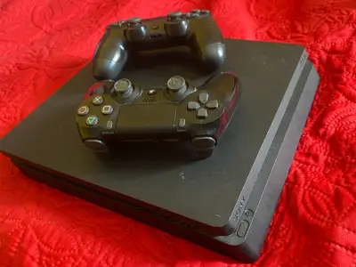 Consola PS4 slim 1tb  con dos controles - miniatura 1