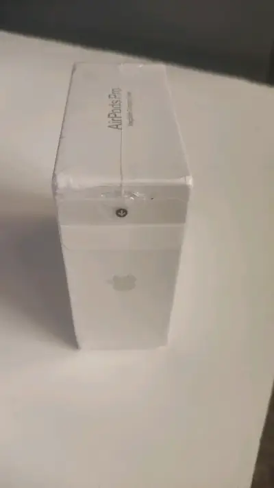 Auriculares inalámbricos AirPods Pro nuevos - miniatura 4