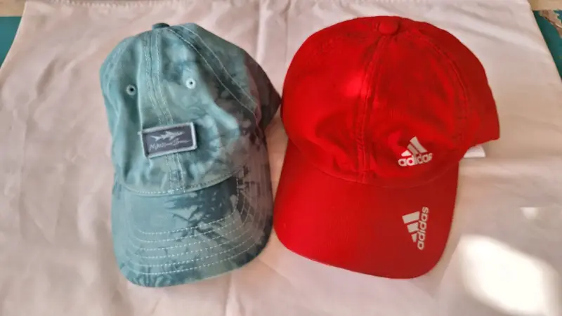 Set de 4 gorras variadas Starter y Adidas - 2