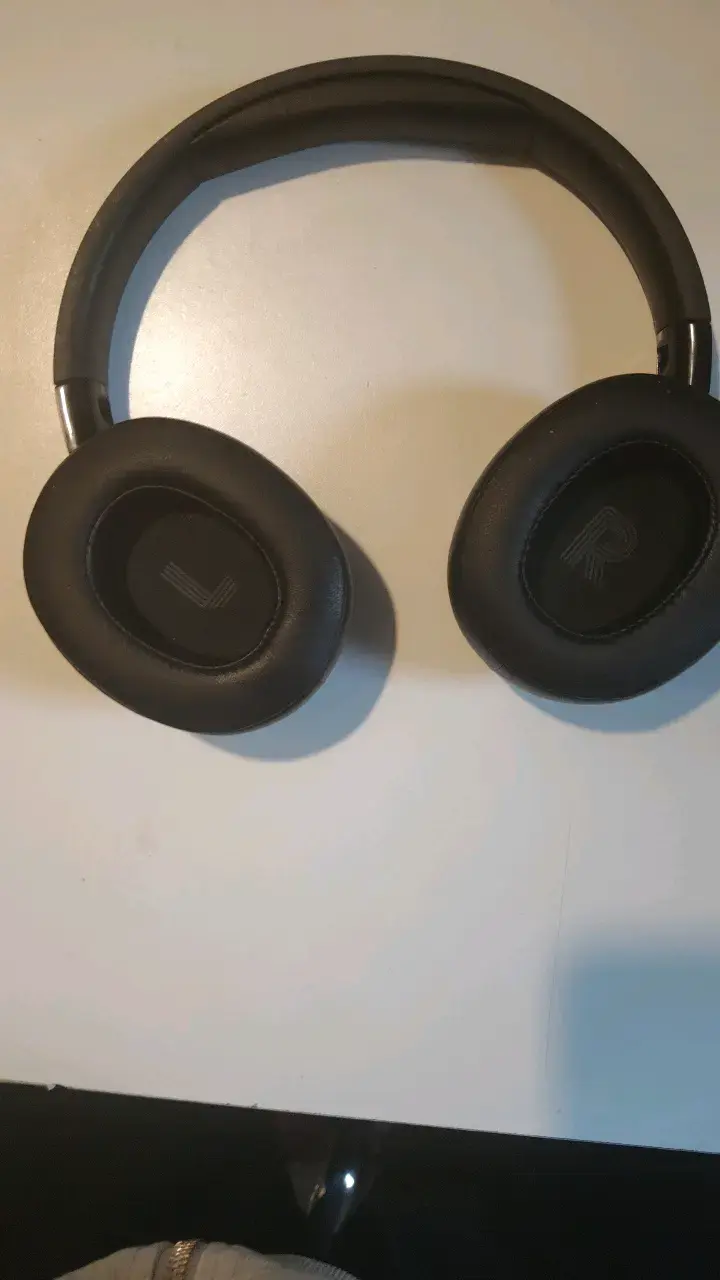 Audífonos inalámbricos JBL TUNE 770NC - 2