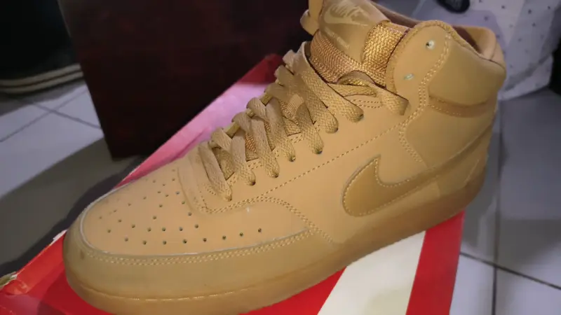 Zapatillas deportivas altas color beige Nike - 1