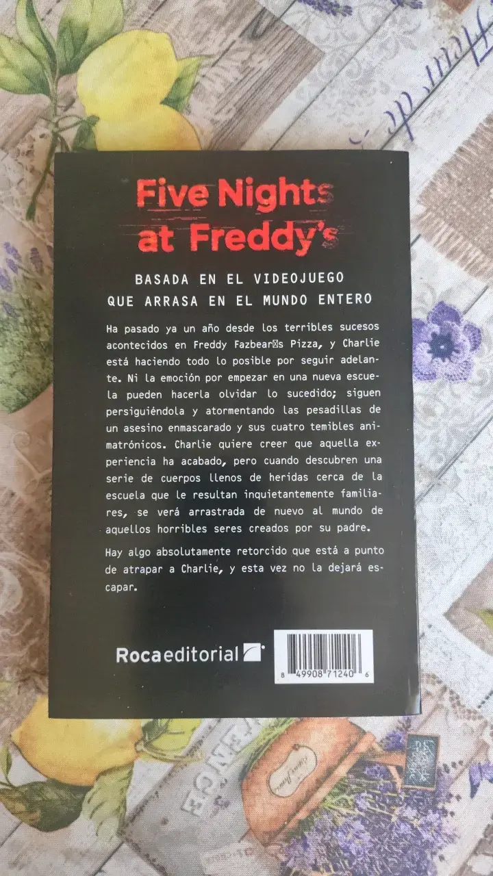 Five Nights at Freddys: Los Otros Animatrónicos - 2