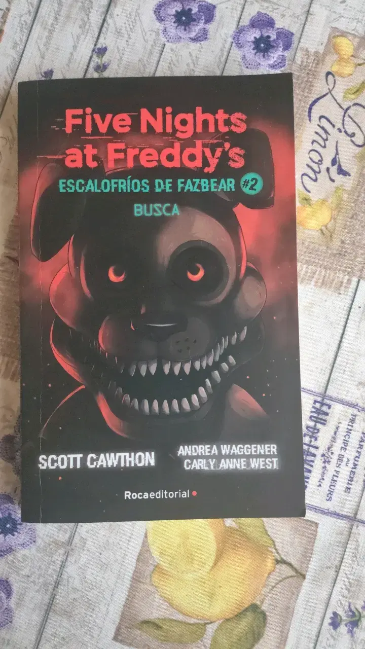 Five Nights at Freddy's Escalofríos de Fazbear #2 - 1